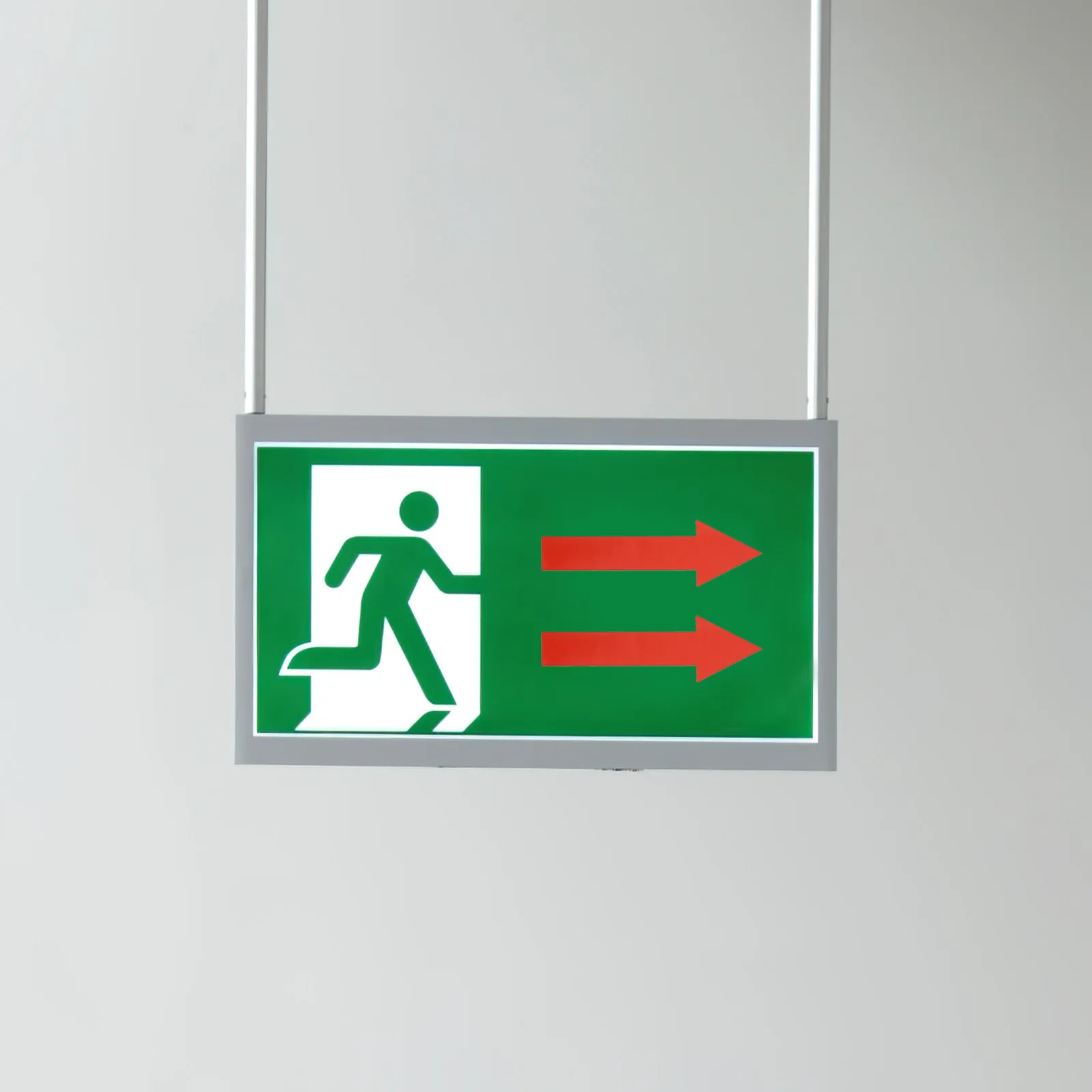 100Pcs Arrow Indicator Stickers High Quality Directional Arrow Signs Adhesive Floor Wall Marking for Office