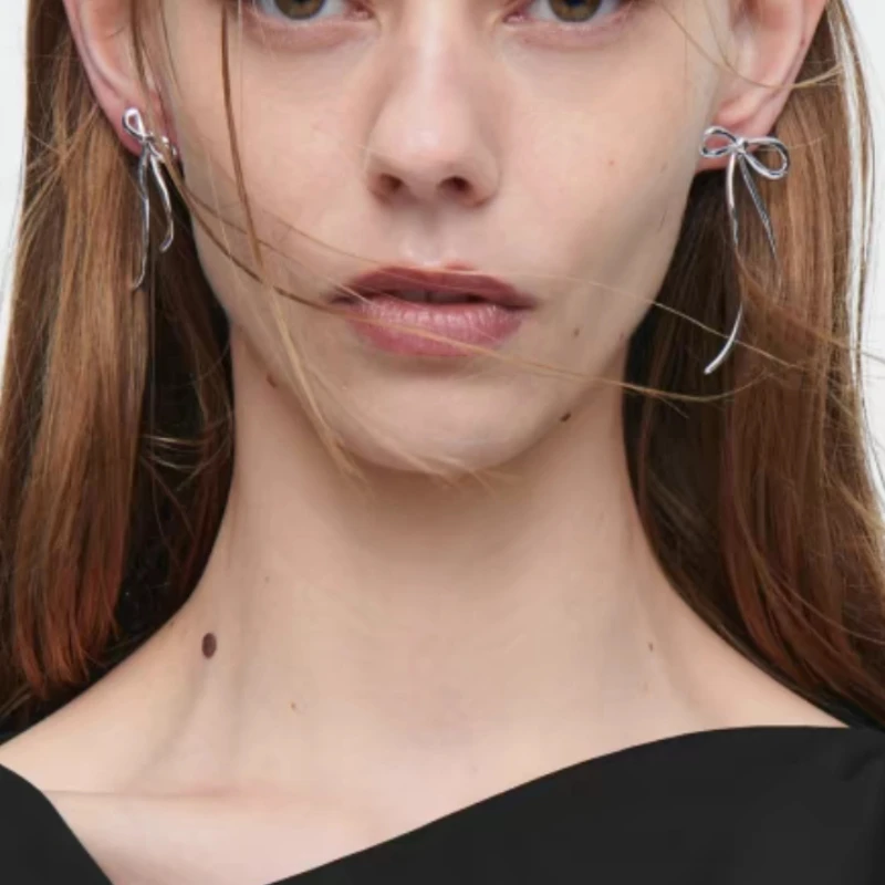 [Miss Jenny]Export Europe And the US Minimalist Bowknot Light Luxury Temperament Detachable Earrings FemaleM007