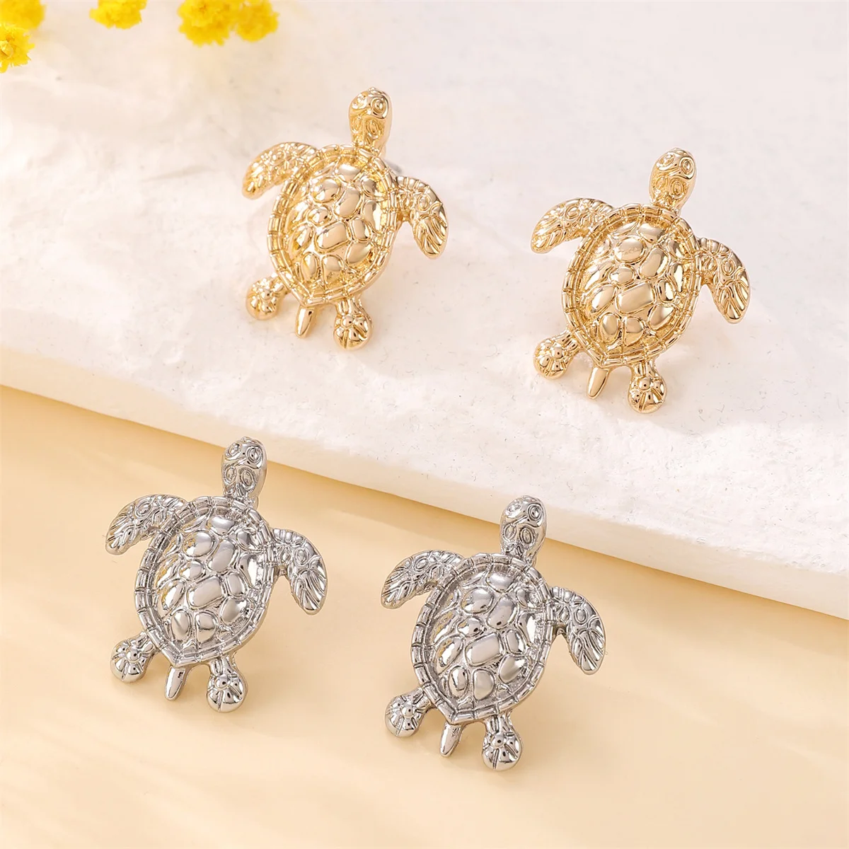 2 Pcs Turtle and Sea Star Earrings Fashion Alloy Animal Earrings DIY Hot Selling Party Jewelry Gifts in Europe and America 2024