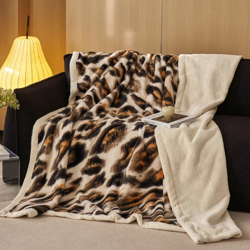 Leopard Print Flannel Throw Blanket Autumn Winter Thicken Warm Plush Blanket for Sofa Bed Queen Size Double Layer Fleece Plaid
