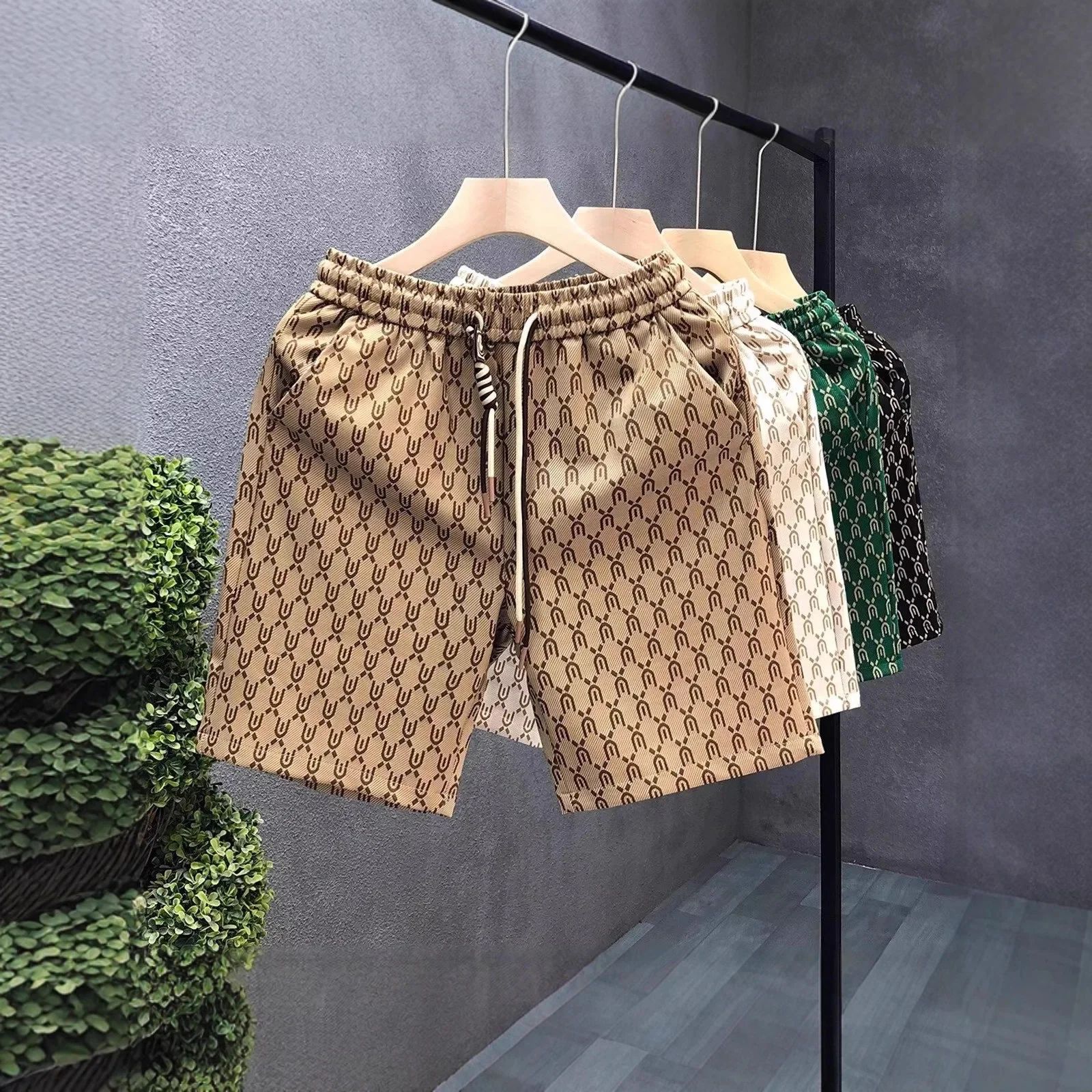 Everything You Need to Know About Short Flat Shorts for Men