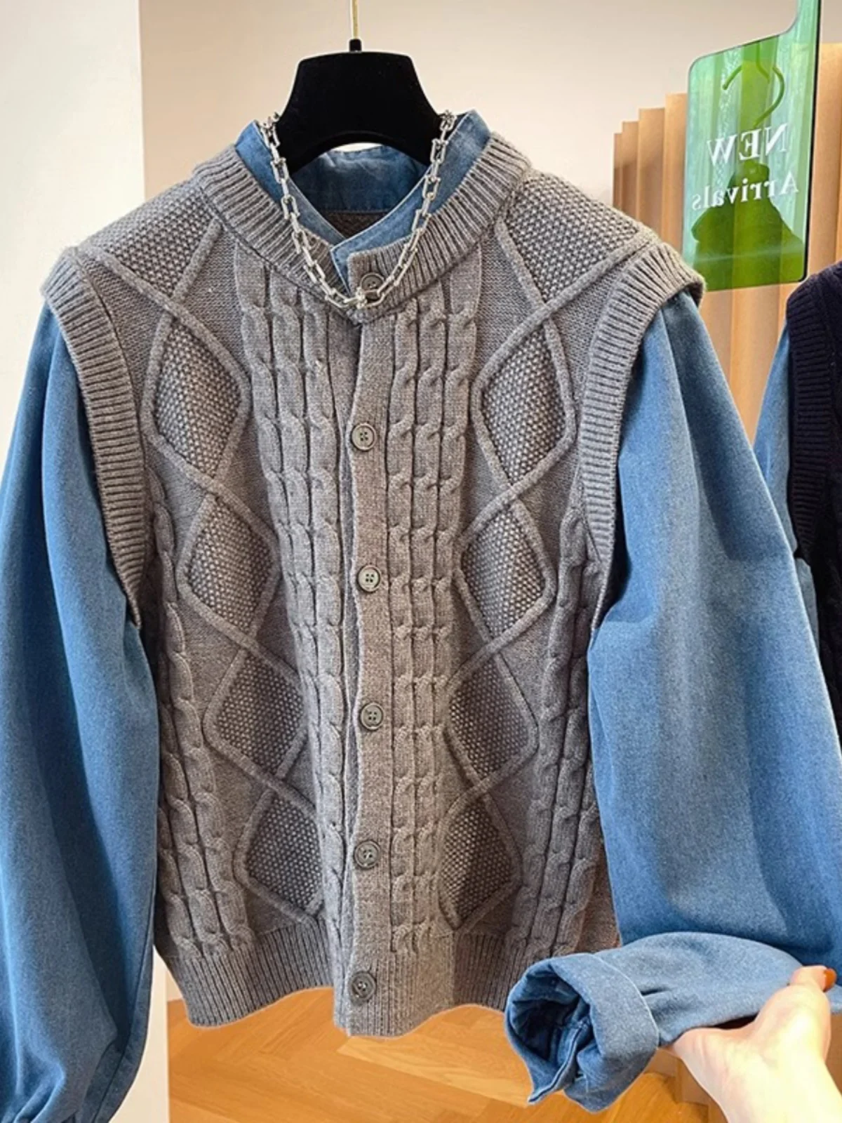 ファッション多用途ニットスプライシングデニムシャツセーター春秋フェイクツーピースカウボーイコートウエスタンスタイル長袖トップ