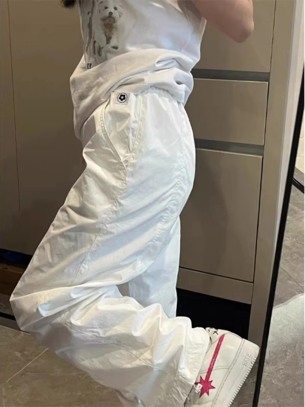 

Брюки-парашюты женские Damen осенние винтажные вельветовые расклешенные брюки на открытом воздухе уютные на флисовой подкладке минималистичный скандинавский ветрозащитный многослойный