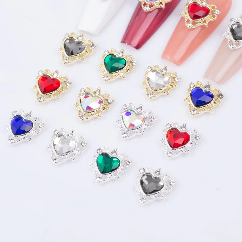 10st schattige liefde hart strass nail art accessoires - doe-het-zelf legering plaksteen nagel studs voor decoratie