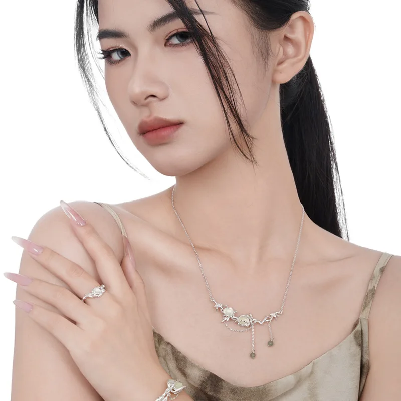 F.I.N.S New Chinese S925 Sterling Silver Prehnite Necklace Women Irregulr Tassel Sweater Chain Stone Fine Jewelry Accessories