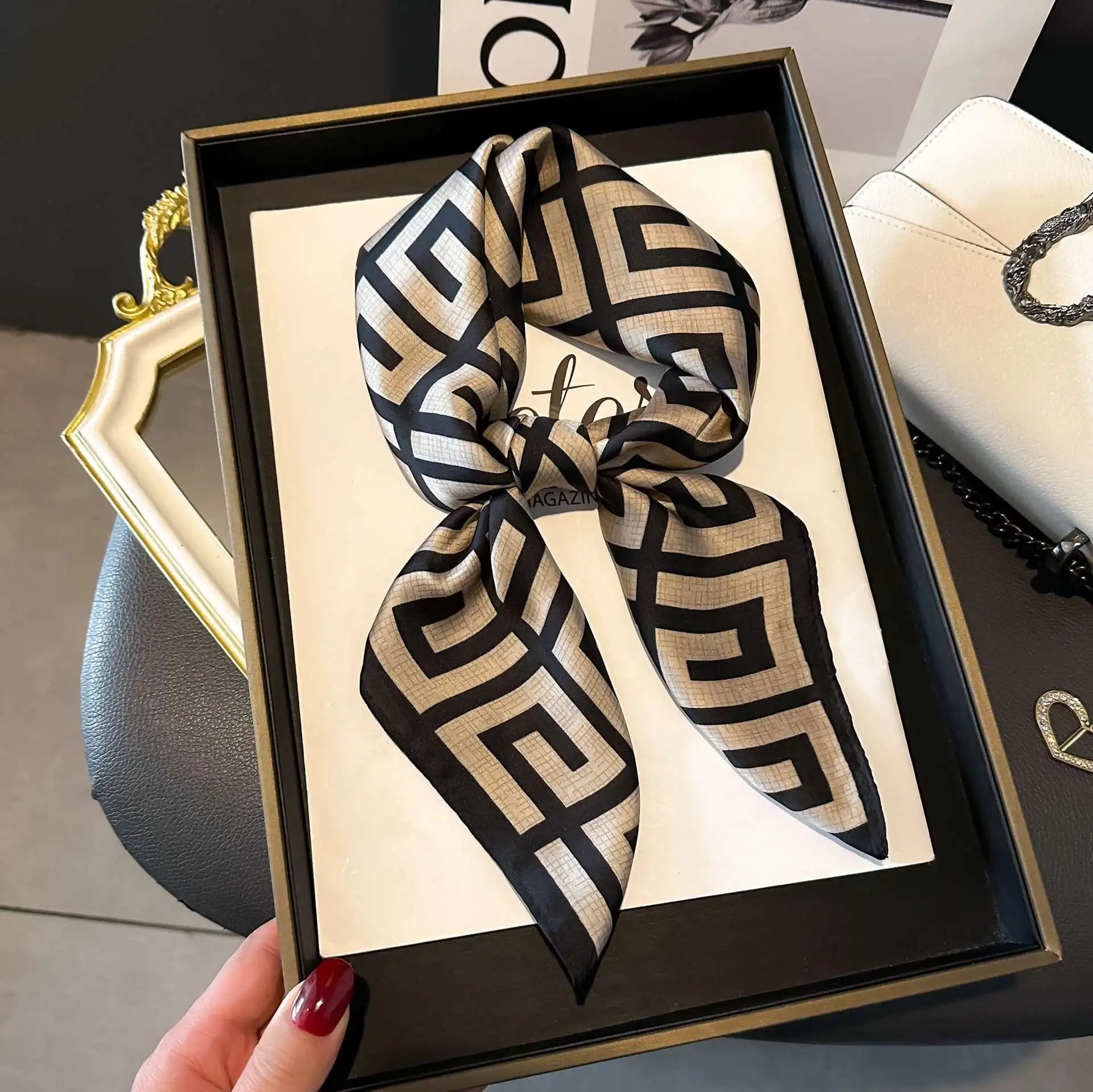 

Fashion Luxury Brand 70cm Silk Square Scarf Women Satin Neck Tie Female Hair Bandana Headkerchief Shawl Wrap Hijab Echarpe