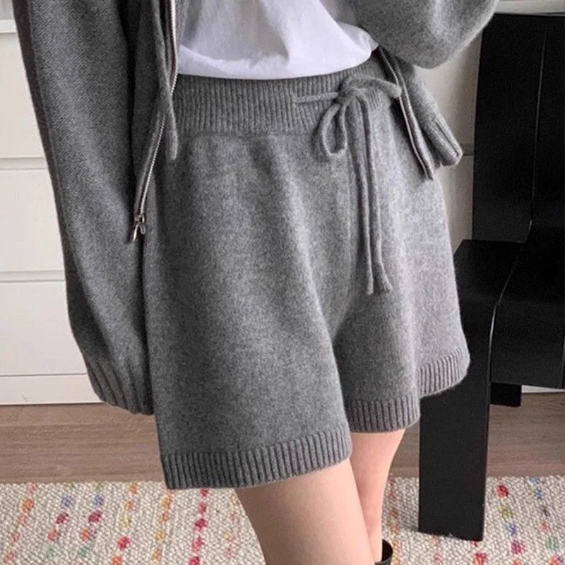 Graue Strickwoll-Shorts für Damen, Frühling und Herbst, europäische Waren, Oberbekleidung, hohe Taille, mittlere Hose, A-Linie, Base-Boot-Hose, lässig
