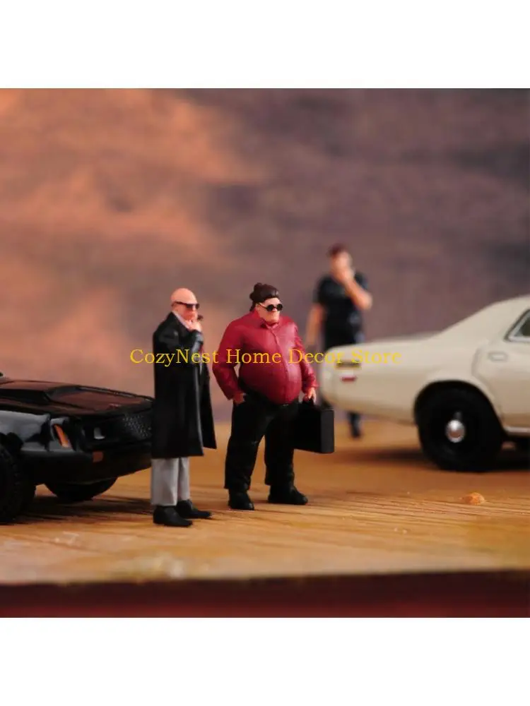 92MF Miniature Scene 1/64 Mini Gangster Figures Set of 2 Plastic Display Dioramas Models for Desktop Shelf Decors and
