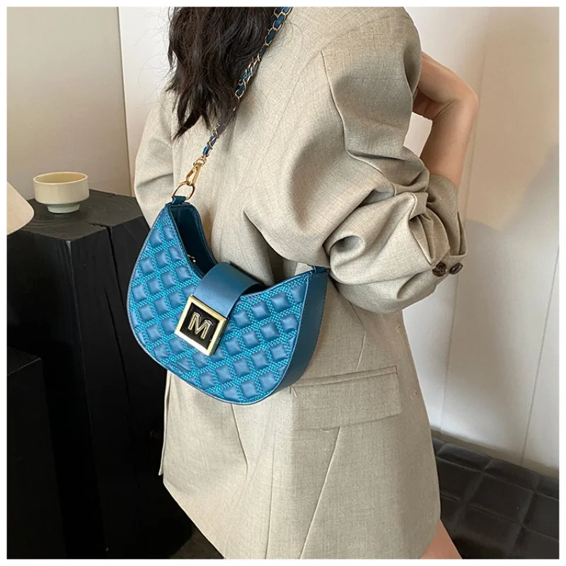 Borsa da donna di lusso leggera di nicchia Design del marchio 2024 Borsa a tracolla All Match di nuova moda