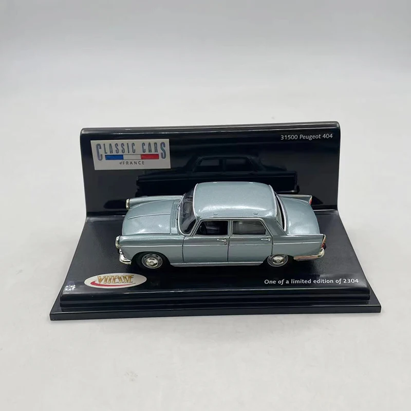 1/43 Scale Peugeot 1970 404 Classic Car Simulation Alloy Model
