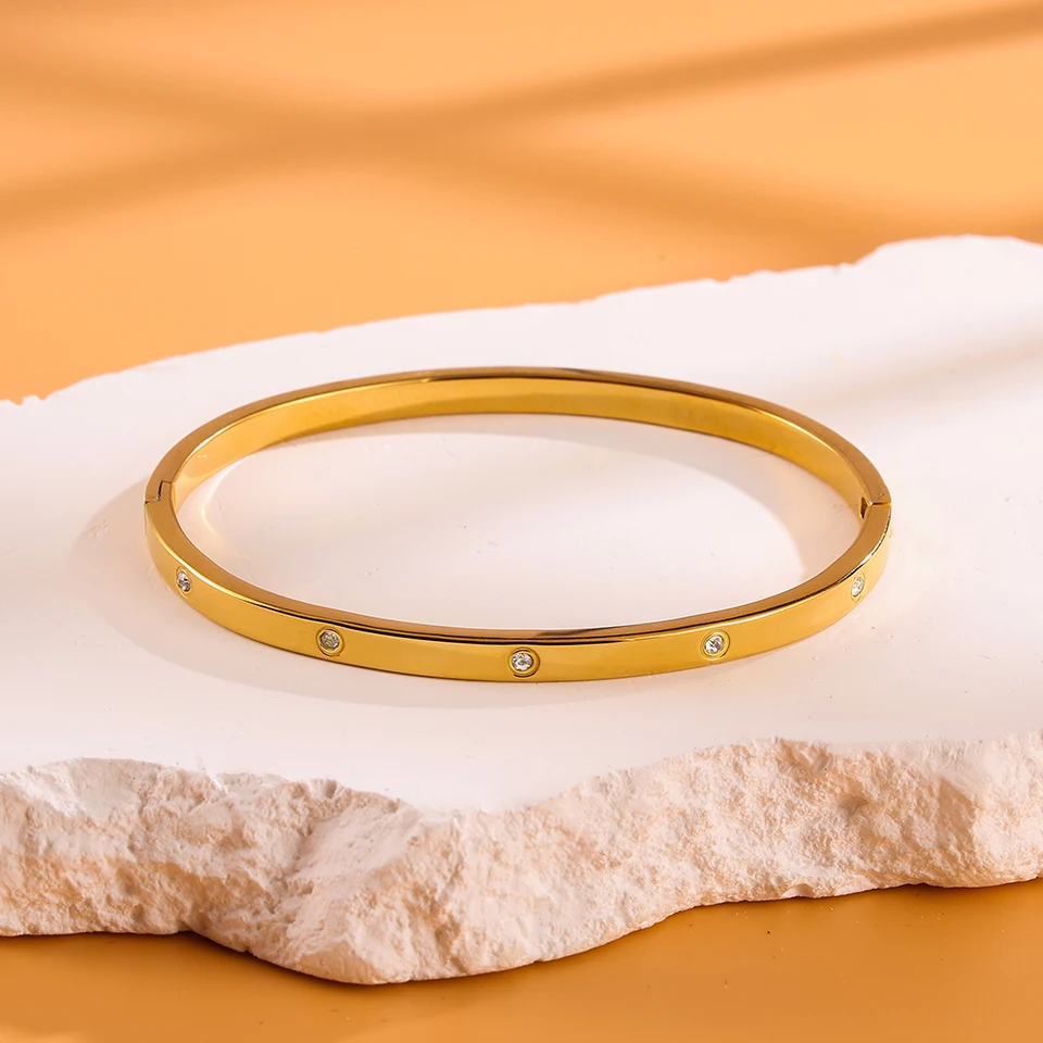 Minimalistisches rundes Zirkon-Einlege-Armband aus Edelstahl in Silber oder Gold, modisches Accessoire für den täglichen Gebrauch, Unisex-Geschenk. – Detail 11