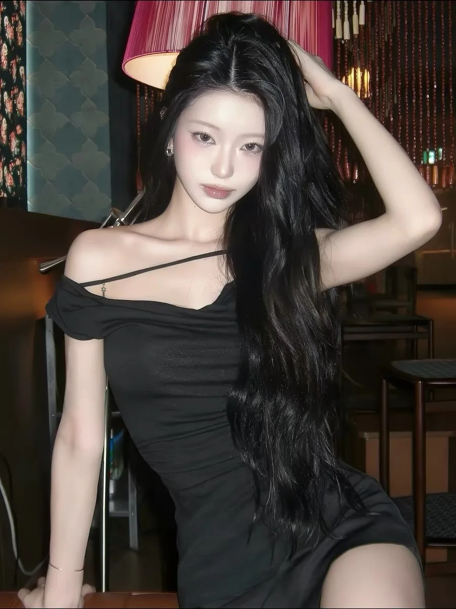  Bloggers Summer 2025 Asymmetrical Shoulder T-Shirt Short Sleeve Cotton Moisture Wicking Regular Fit Korean Style Fol...