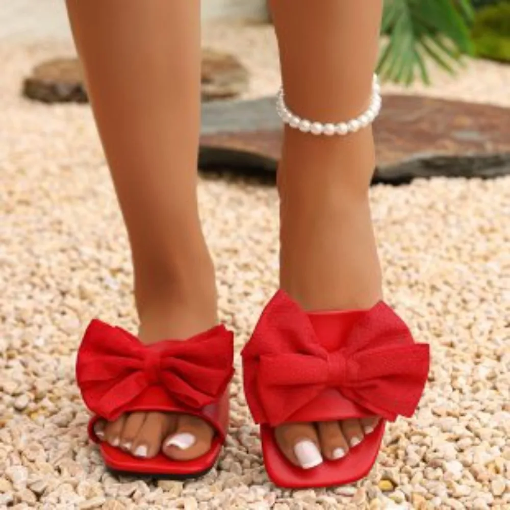 

New Women's Solid Color Flat Slippers 2026 Summer Fashion Bow Design Sandals Outdoor Lightweight Casual Beach Slippers Plus Size