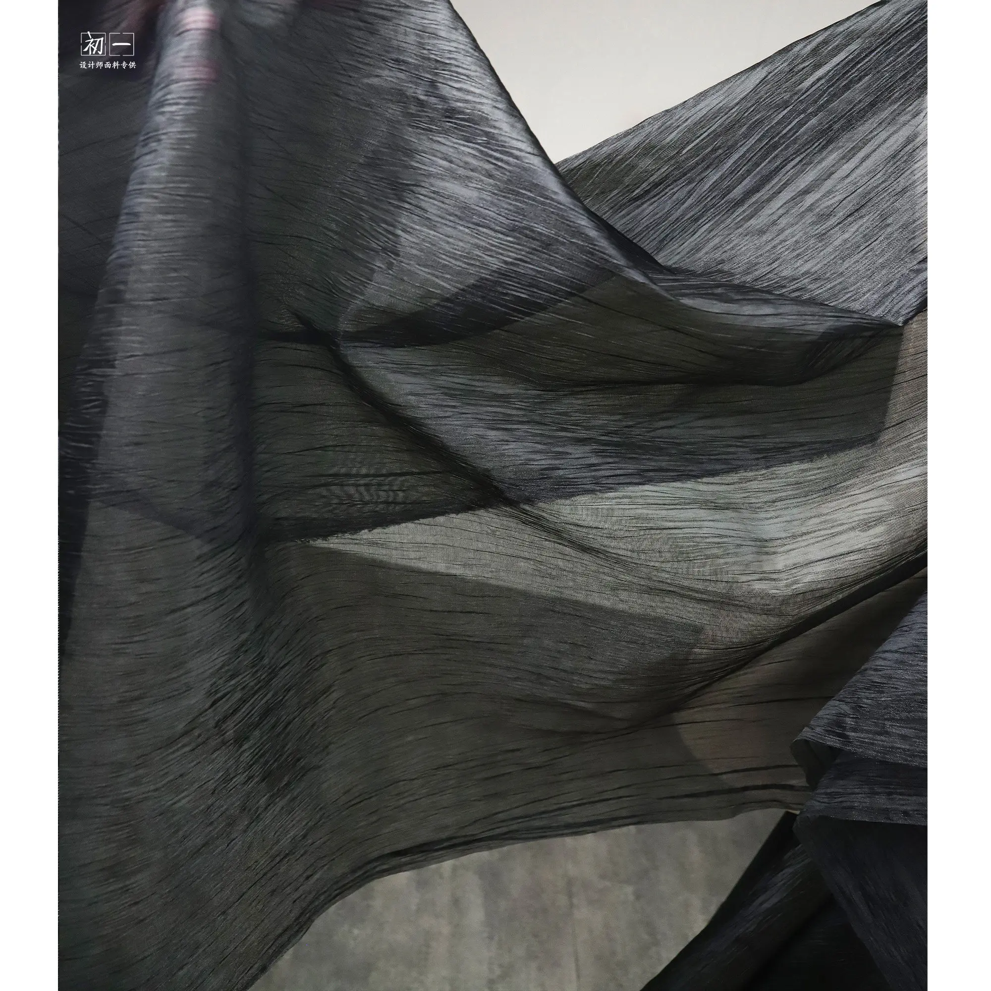 Black Phantom Crumpled Texture Gauze Cloth Slightly Shiny Reflective See-through Dress Dress Wedding Dress Designer Fabric