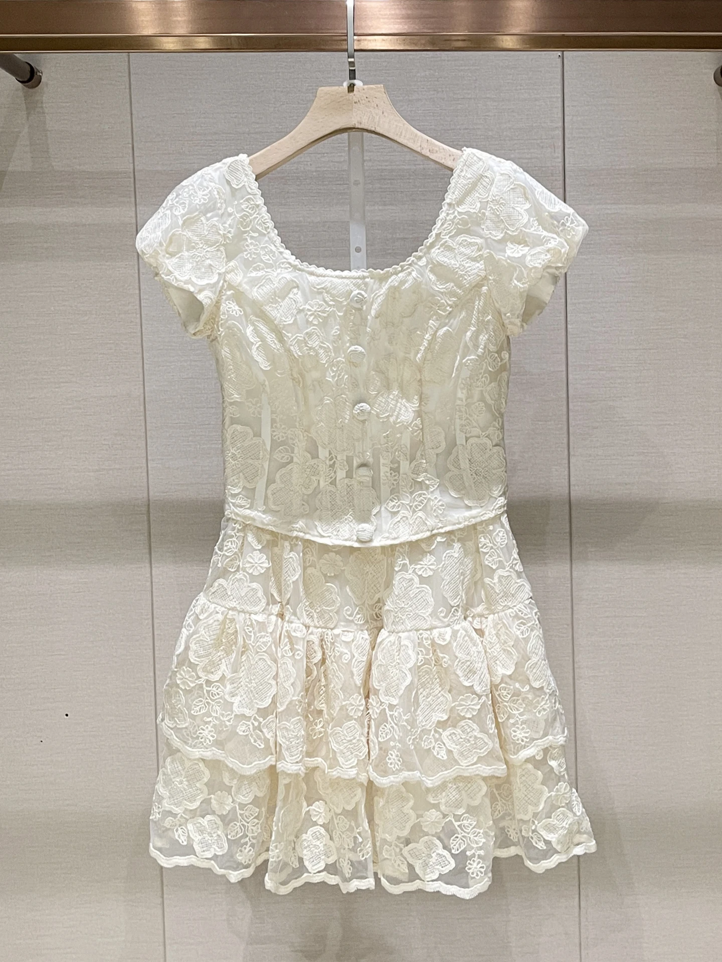 

Ele Embroidered Bubble Sve Square Collar Two-Piece Set High Waist Skirt And Top Spring Faion Casual Breathable