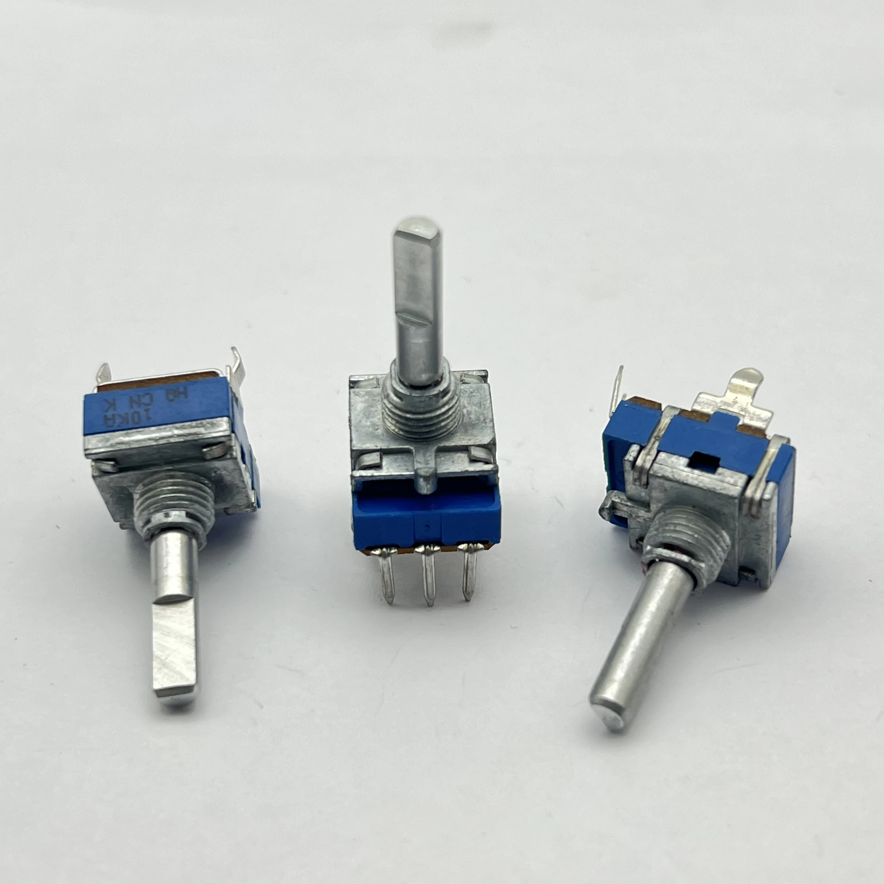 1 PCS imported from Israel RK12 single potentiometer 10KA with central positioning shaft 20MM long thin shaft