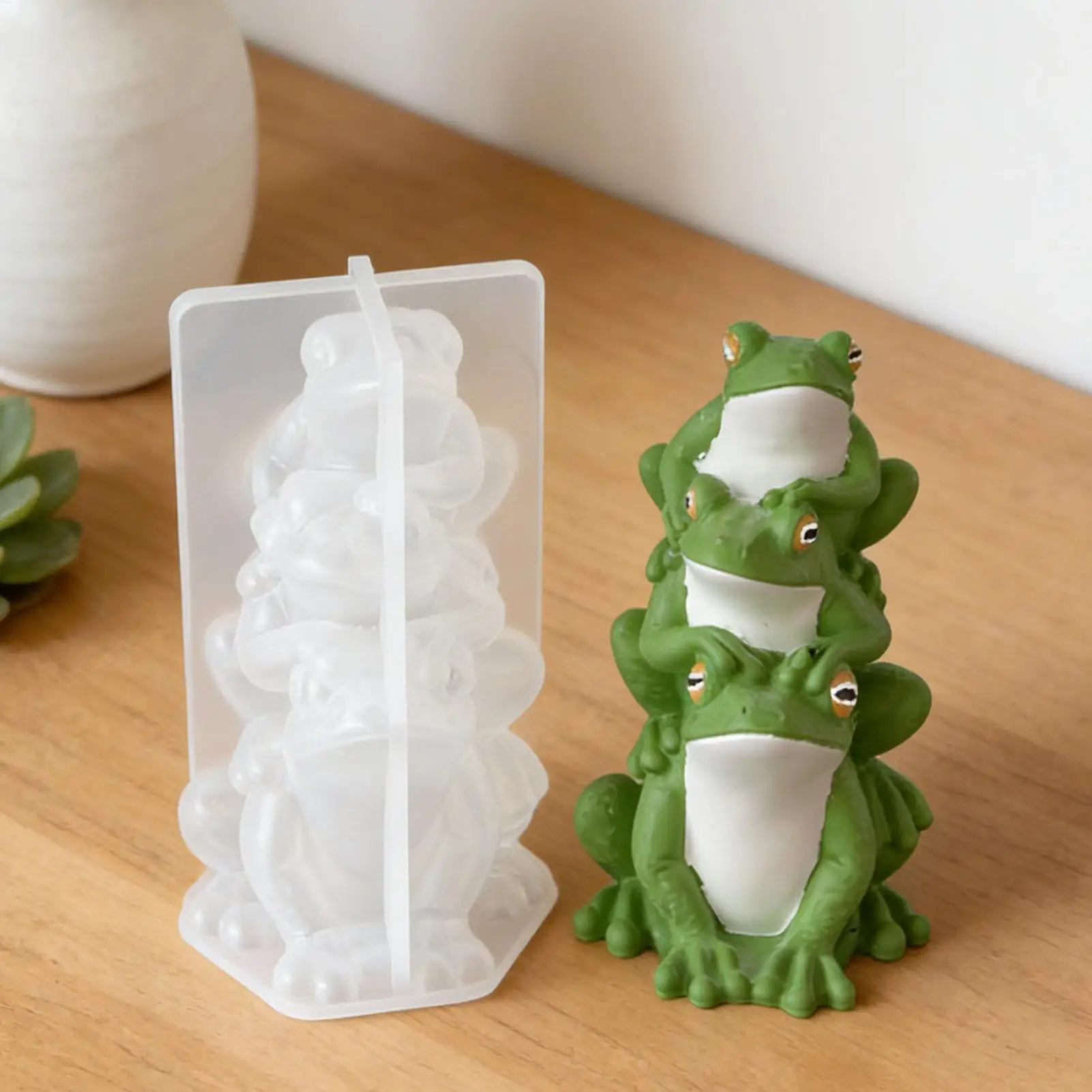 Frog Candle Mold 3D Silicone Frog Mould Aromatherapy Plaster Mould for Soap Clay Cement Resin Craft Home Accent Family Friends