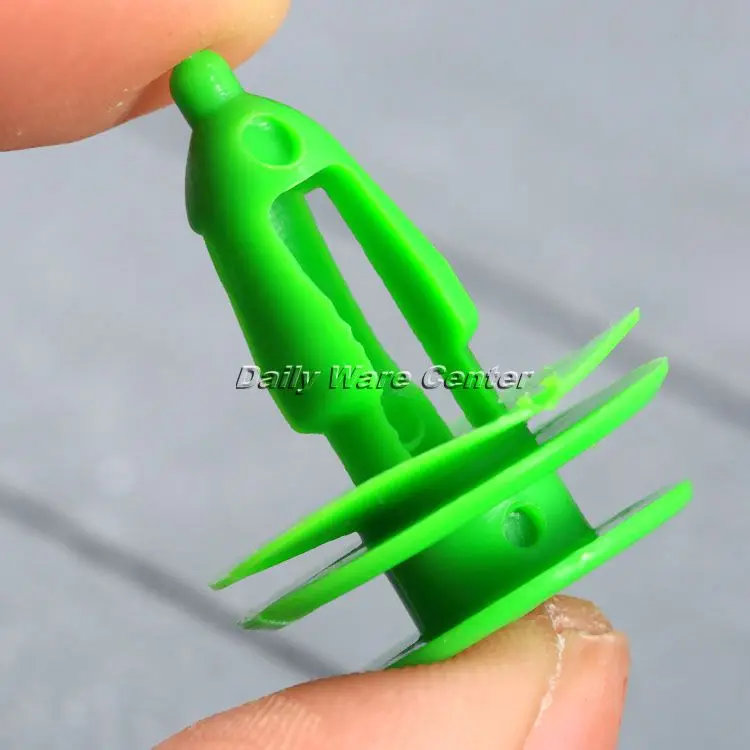 50 pz Auto Fastener veicolo Auto paraurti clip fermo rivetto pannello porta parafango Liner per Chrysler WJ Jeep Grand Cherokee