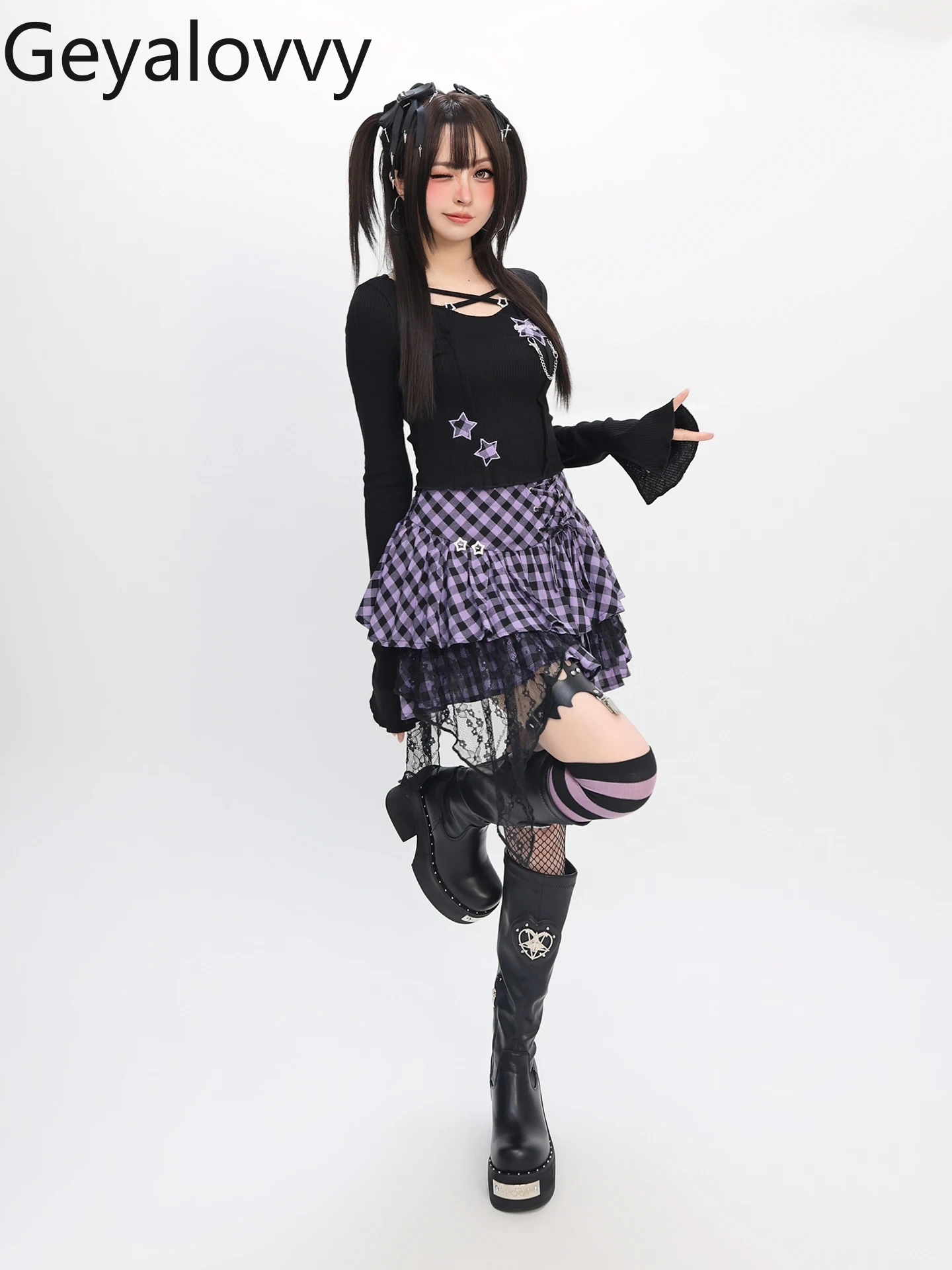 Atasan Anak Perempuan Lucu Manis Baru Musim Semi dan Musim Gugur Kaus Lengan Panjang Pendek Pelangsing dan Setelan Rok Mini Renda Kotak-kotak Pinggang Tinggi