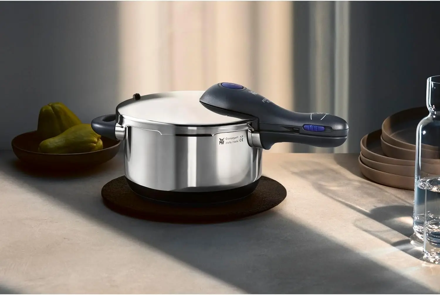 

Perfect Plus – Quick Cooker Diameter 22 cm Diameter of 6 Litres and a Half with Flame Protection Cromargan Stainless Steel for I