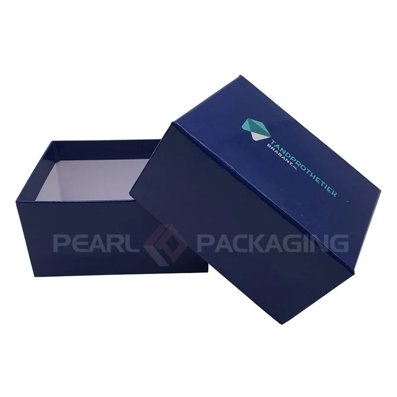 

Custom Apparel Packaging Box with Firm Cardboard for Delivery Gift Packaging