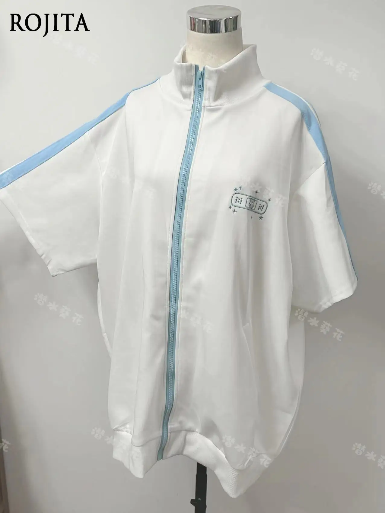 

Light Blue and White Color Block Short Sleeve Thin Jacket Medical Department Cute Stand Collar Zipper Sweatshirt Zipper Top