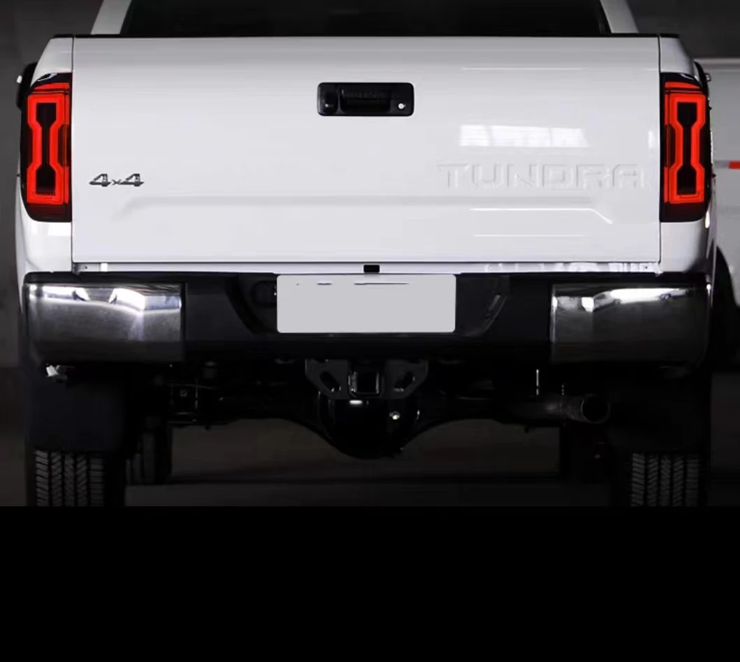 لملحقات الضوء الخلفي LED وإشارة الانعطاف لأجزاء جسم السيارة الأنيقة Tundras