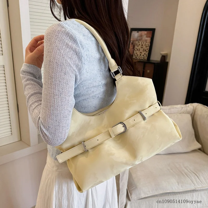 Fashionable Summer New Women's Shoulder Bag Luxury Designer Handbag Commuter Bag Simple Large Capacity Single Shoulder Bag