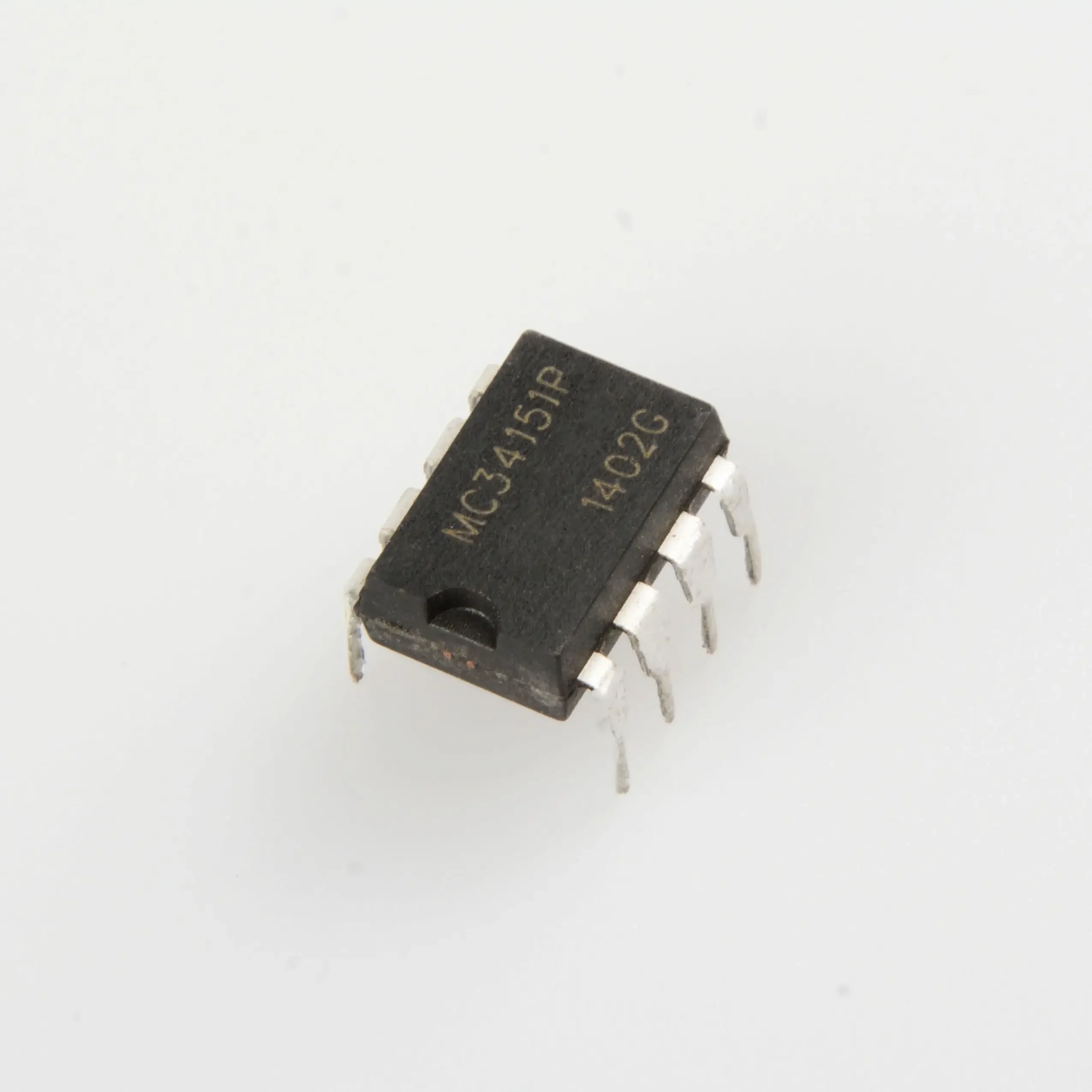 MC34151P in-line DIP-8 bridge driver, quality assurance, large quantity and excellent price, BOM distribution order is provided