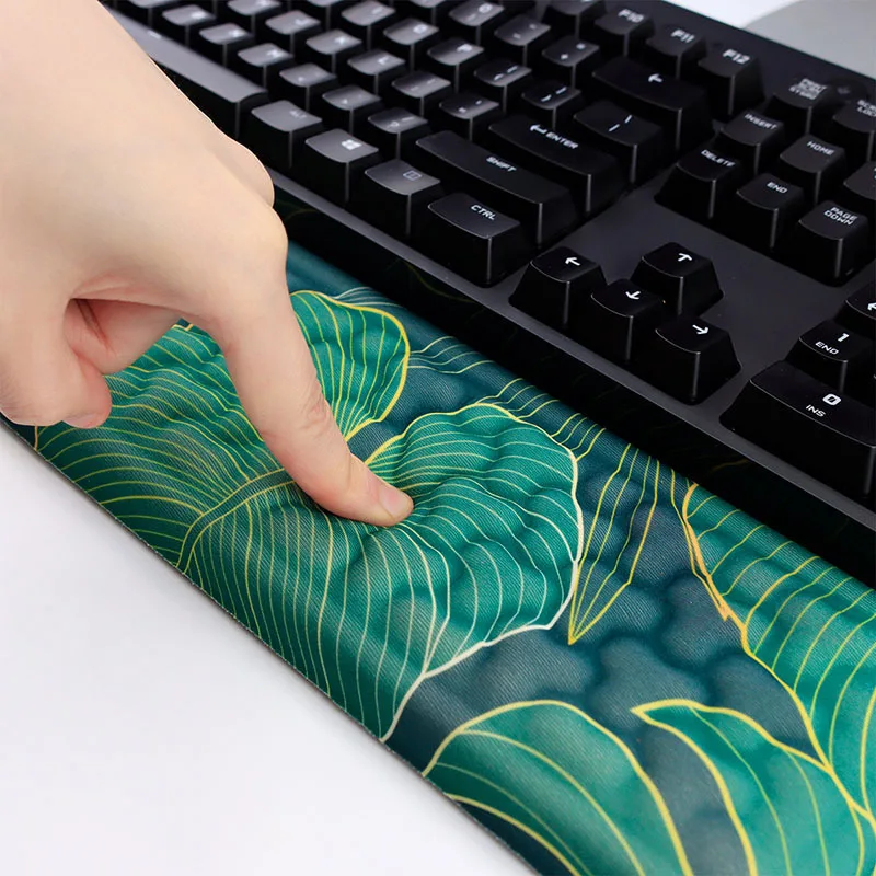 New product hand keyboard  integrated silicone wrist creative diamond wrist rest mouse pad set non-slip