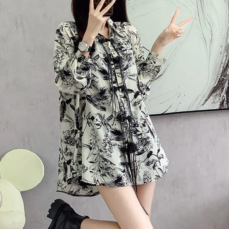 Women\'s Chinese Style Vintage Print Button Up Shirt Harajuku Y2K Oversized Long Sleeve Blouse Female Casual Irregular Tunic Tops