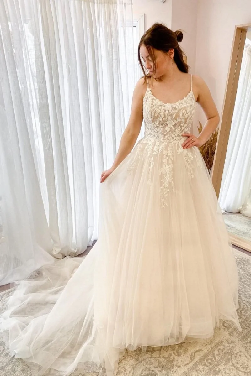 

SWEMILE Beaded Spaghetti Strap Wedding Dress Backless Appliques Tulle Bridal Gowns Scoop Neck Vestidos De Noiva Marriage Beach
