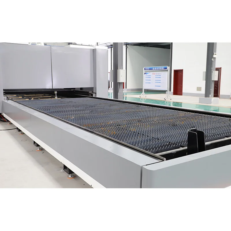 3015 High Power Enclosed 3Kw 6Kw 8Kw Fiber Laser Cutting Hine With Protection Cover
