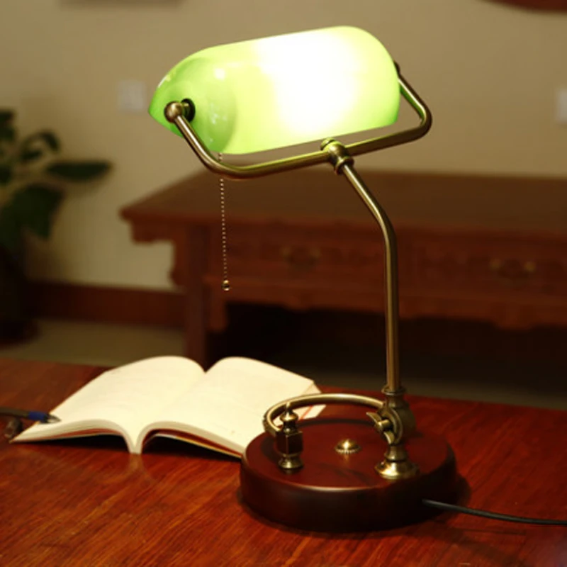 American Retro Solid Wood Desk Lamp Work Reading Green Glass Decoration Old Shanghai Adjustable Pole E27 Lighting Tbale Fixtures