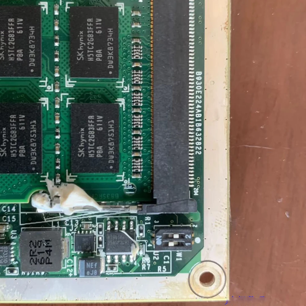 

Материнская плата промышленного модуля управления B930E224AB1B632822 Плата SR1UT CEBT-J1900-SW