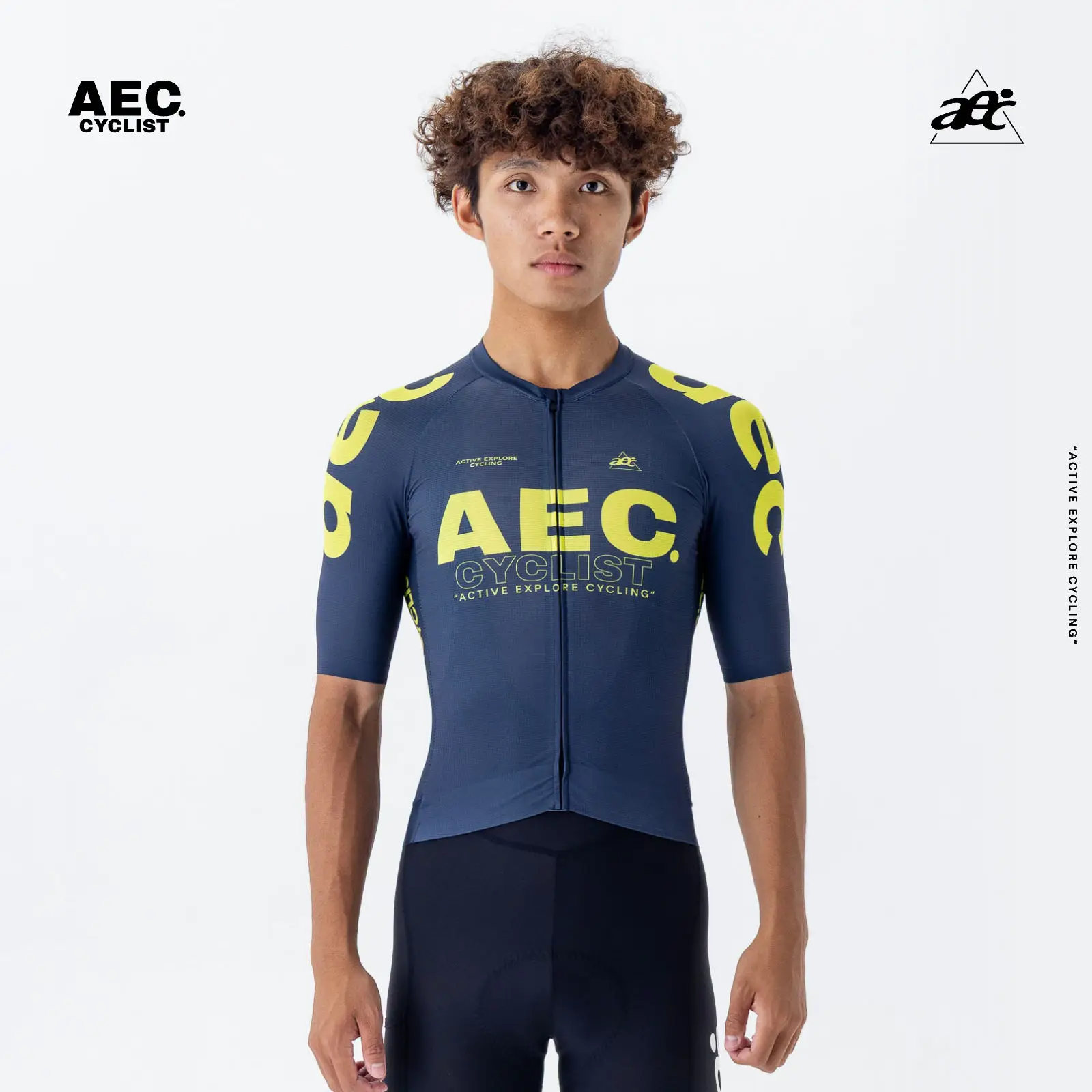 

AEC Cycling Jerseys Men Short Sleeve Bicycle Tops Wind Ultralight Breathable Road Bike Zipper Jersey Breathable Bike Top