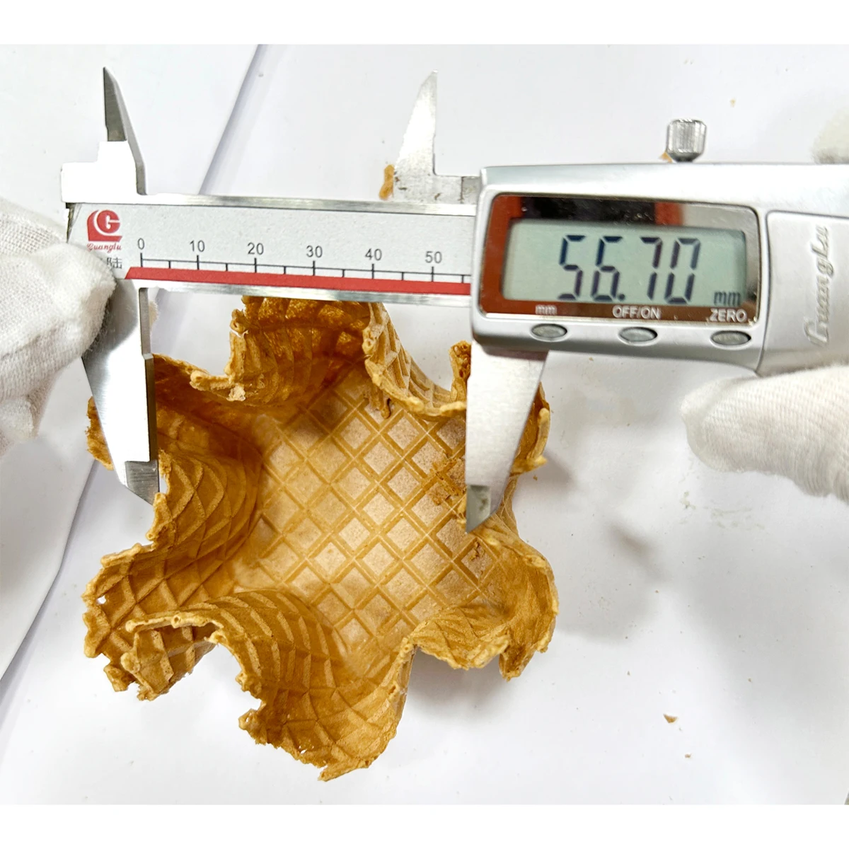 High Quality Kitchen Accessories Ice Cream Bowl Mold Non-stick Yogurt Waffle Bowls