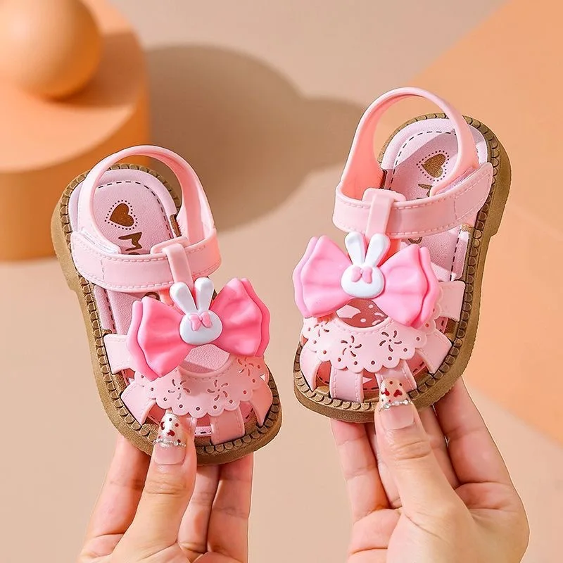 

2026 New Girls Summer Sandals Soft Sole Breathable Kids Beach Shoes Anti-slip Princess Sandals Children Casual Footwear