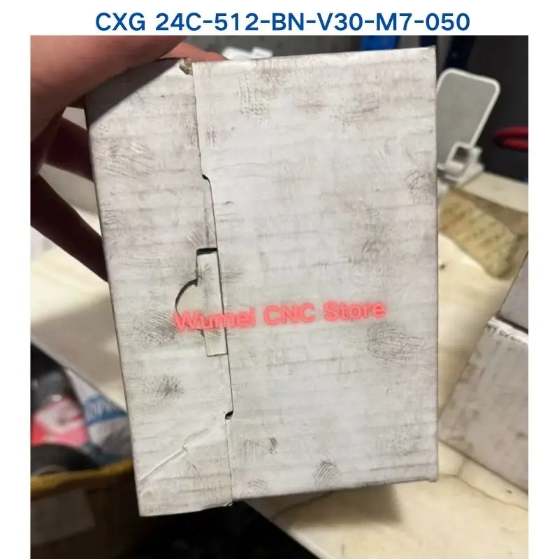 Brand new incremental encoder CXG 24C-512-BN-V30-M7-050 The outer packaging is a bit dirty
