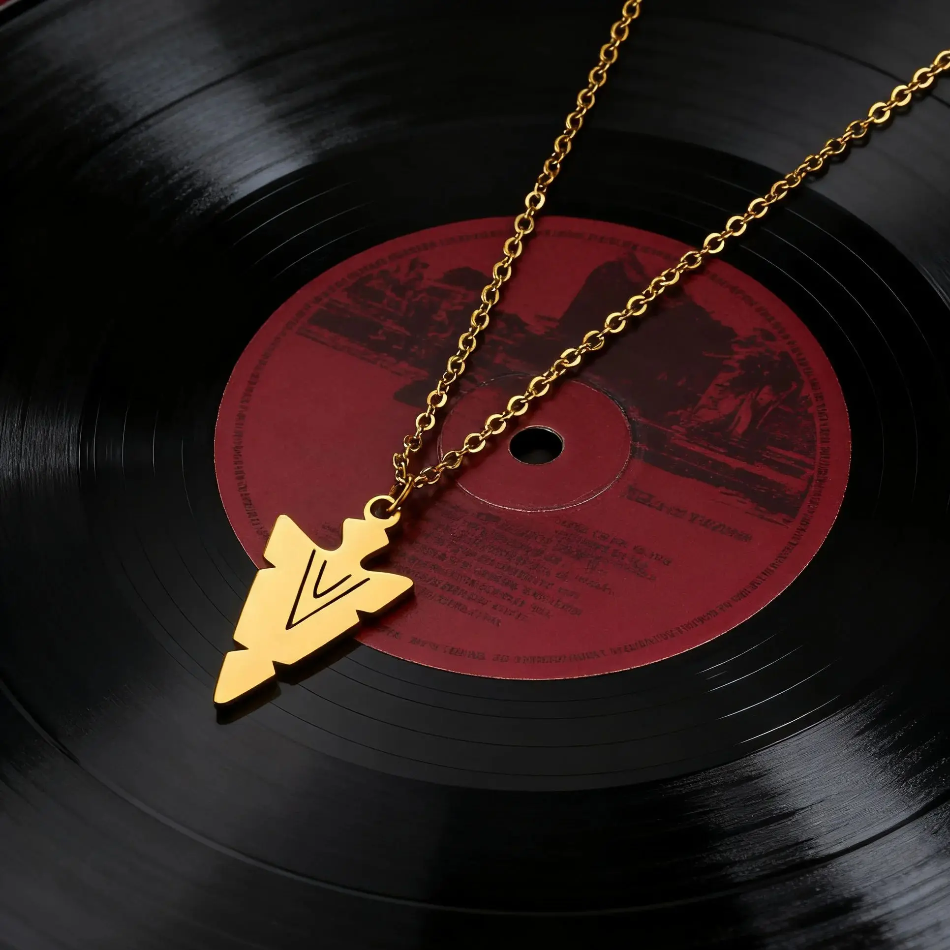 My Shape Personality Arrow Head Pendant Necklaces Men Women Stainless Steel Punk Spearhead Charm Chain Vintage Jewelry Gifts
