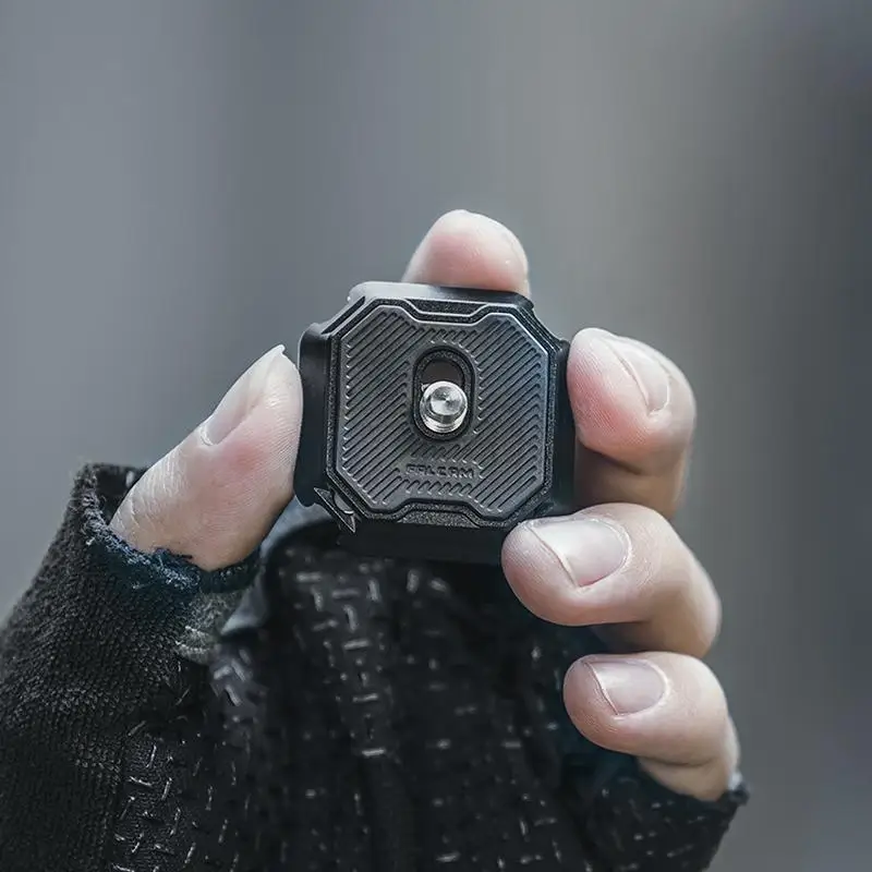 FALCAM F38 Piastra antiscivolo a sgancio rapido Design anti-allentamento Compatibile con la base di specifiche Arca per la fotografia fotografica 3301