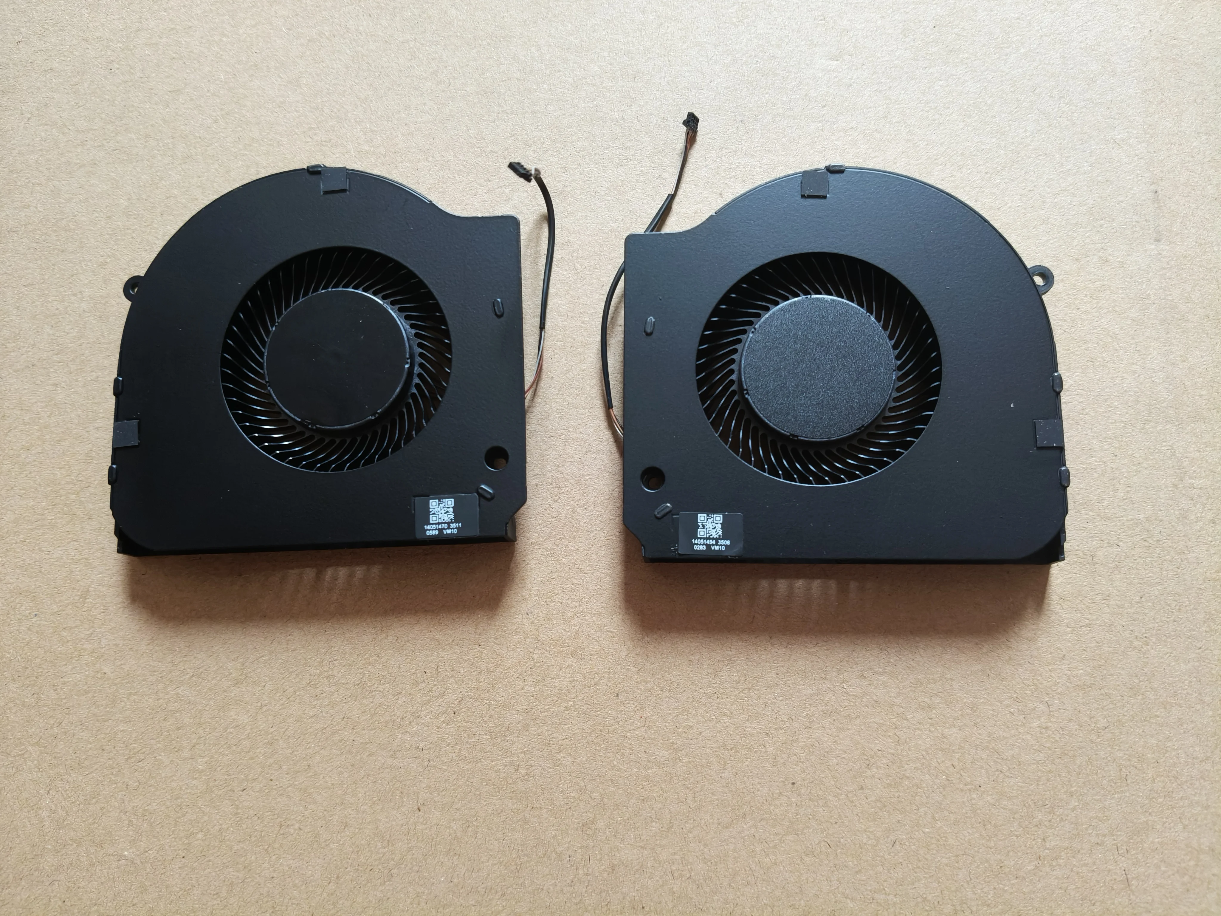 New for Razer Blade 16 23 RZ09-0483TEH3 fan L+R