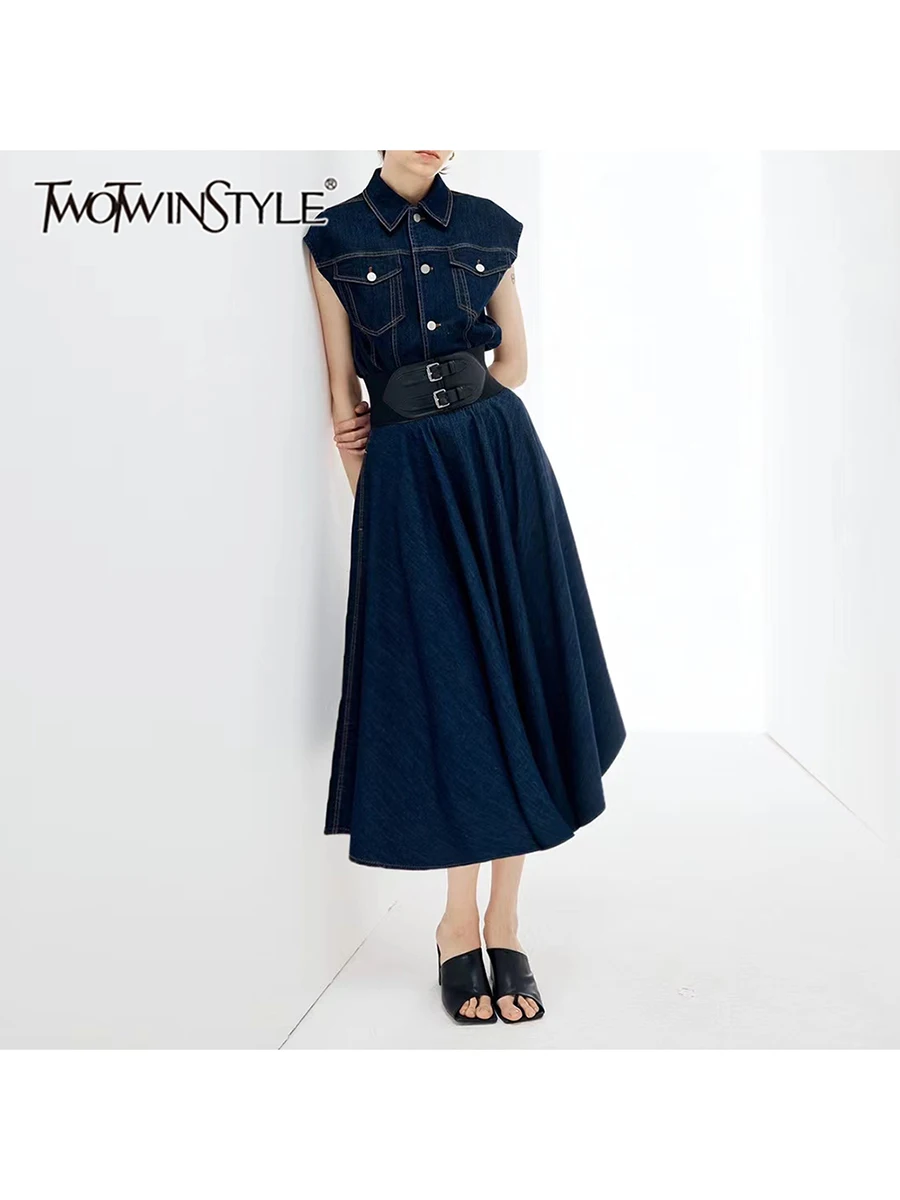 

TWOTWINSTYLE Solid Spliced Belt Slimming Dresses For Women Lapel Sleeveless High Waist Temperament Minimalsit Dress Female New
