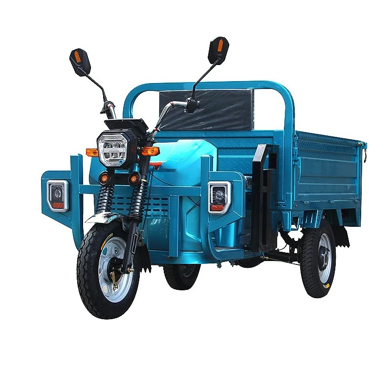 

Three wheeled electric vehicle pulling cargo load Steel plate double layer beam Agricultural freight