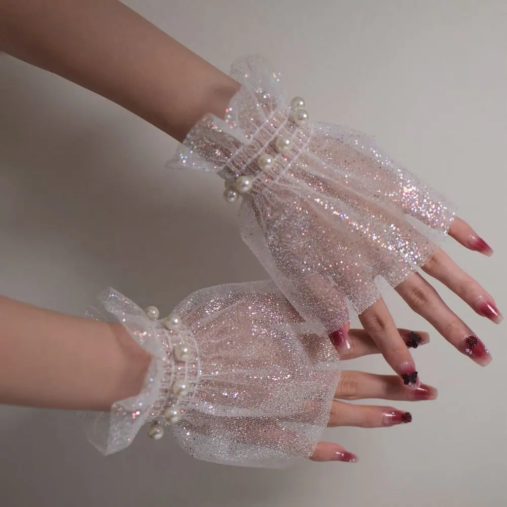 

Модные аксессуары, блестящие рукава, жемчужные украшения, белые манжеты, рукава, накладные манжеты, ногти, фотостудия