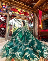 2026 Off Shoulder Ball Gown Quinceanera Dresses Green For Girls Beaded Birthday Party Gowns Lace Up Back Appliques Customized