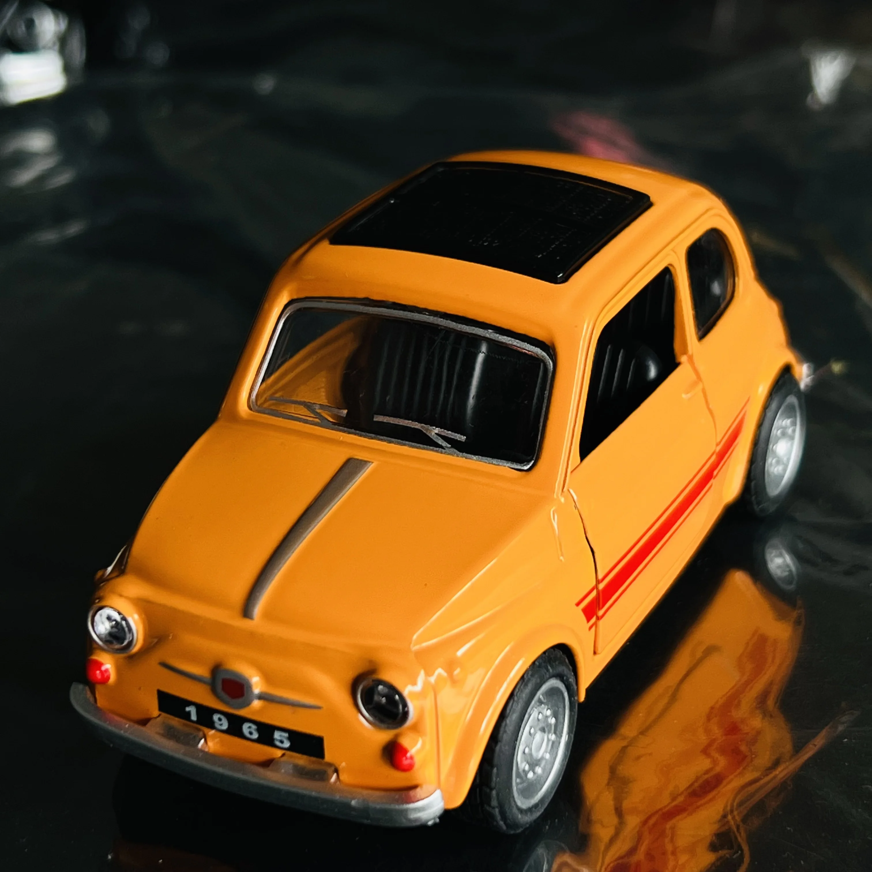 Alloy car model sports car  Simulated retro alloy mini model cute cake ornaments for children