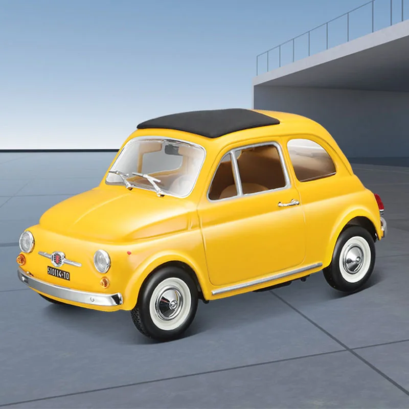 Bruago-neumático de goma de aleación estática para niños, modelo de coche Fiat 500f 1:24 1965, adorno para niños pequeños, colección de modelos de juguete