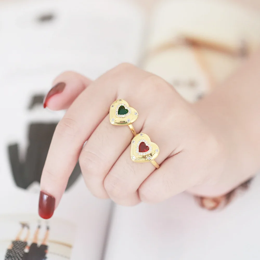 WT-MVR042 2023 Fashionable Vibe New Micro-Set Heart Shape Exquisite Gemstone Ring For Girl Party Daily