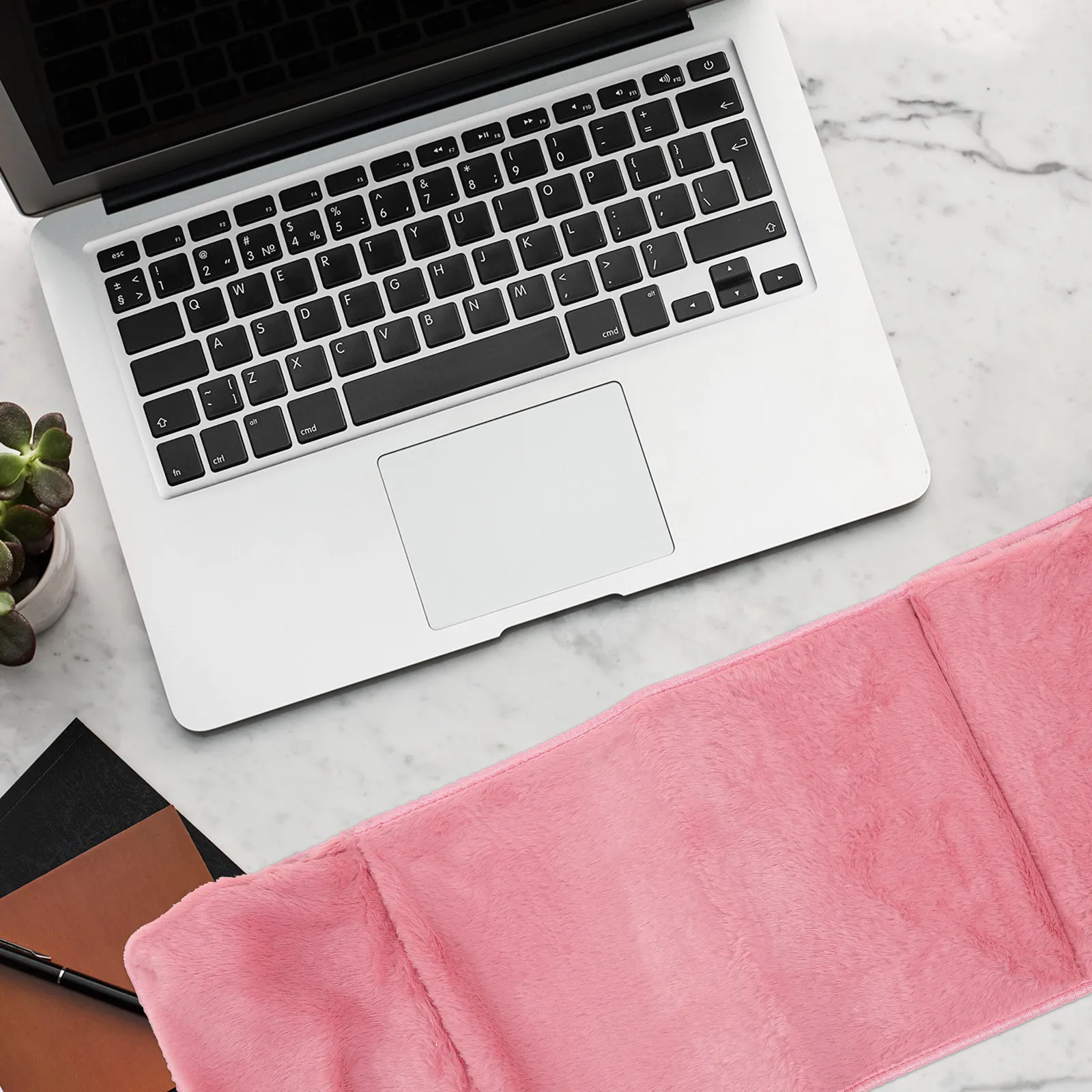 

1Pcs Multifunctional Warm Mouse Keyboard Pad Winter Desktop Mat for Daily Use Smooth Precise Tracking Comfortable Non Deformable